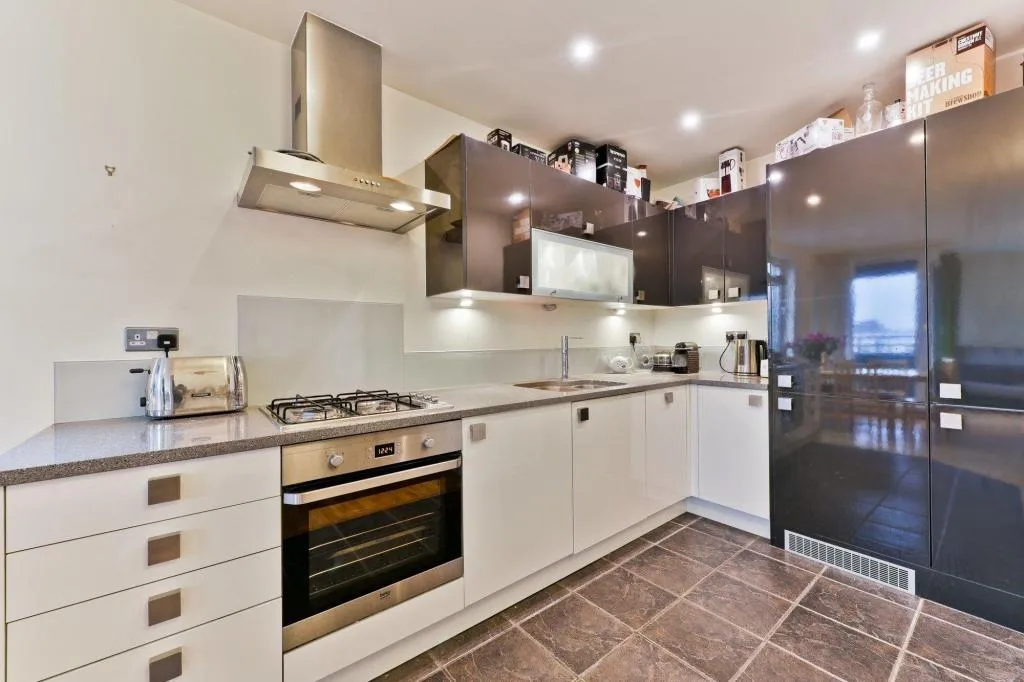 Flat Provost Street in Greater London