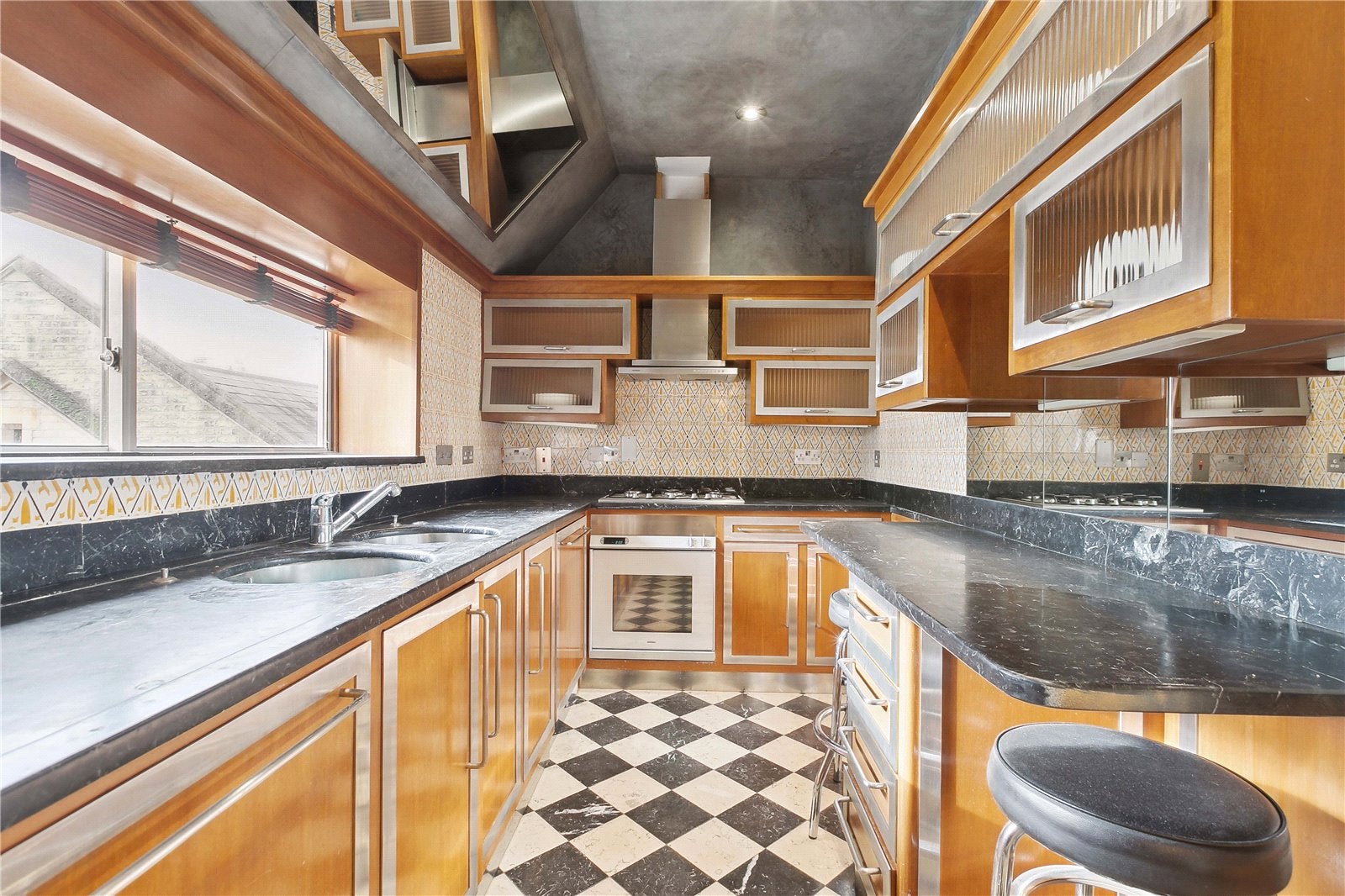 Flat Wilton Place in City of Westminster