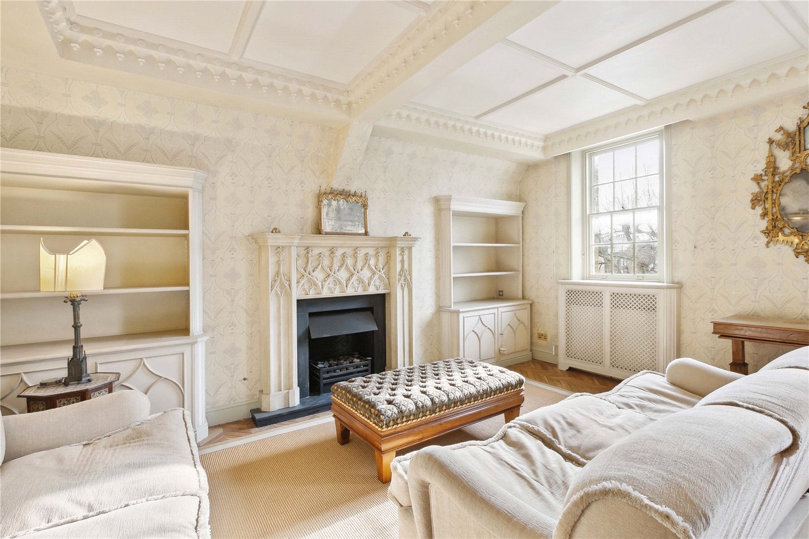 Flat Wilton Place in City of Westminster