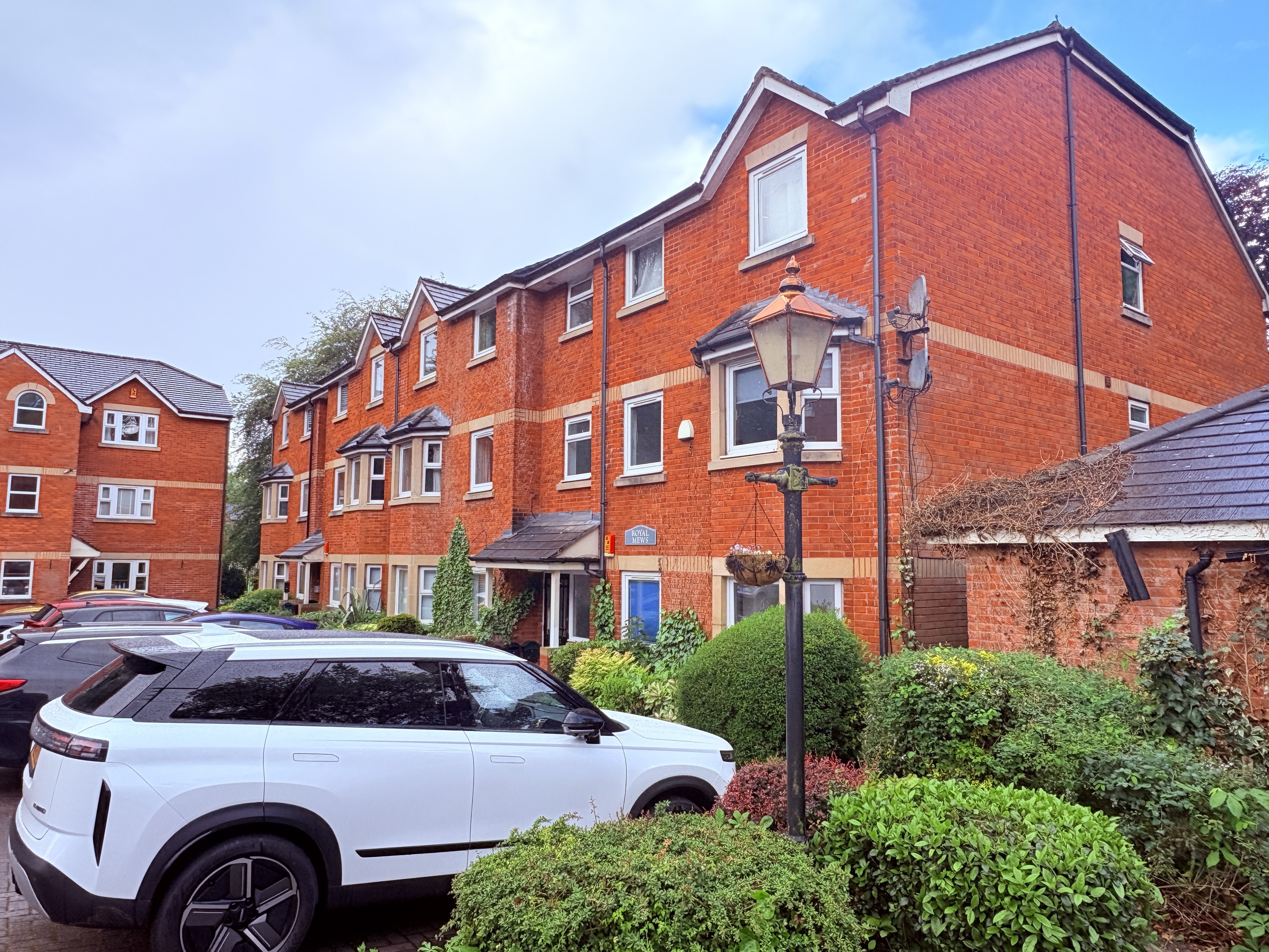 Flat The Parklands in Bolton