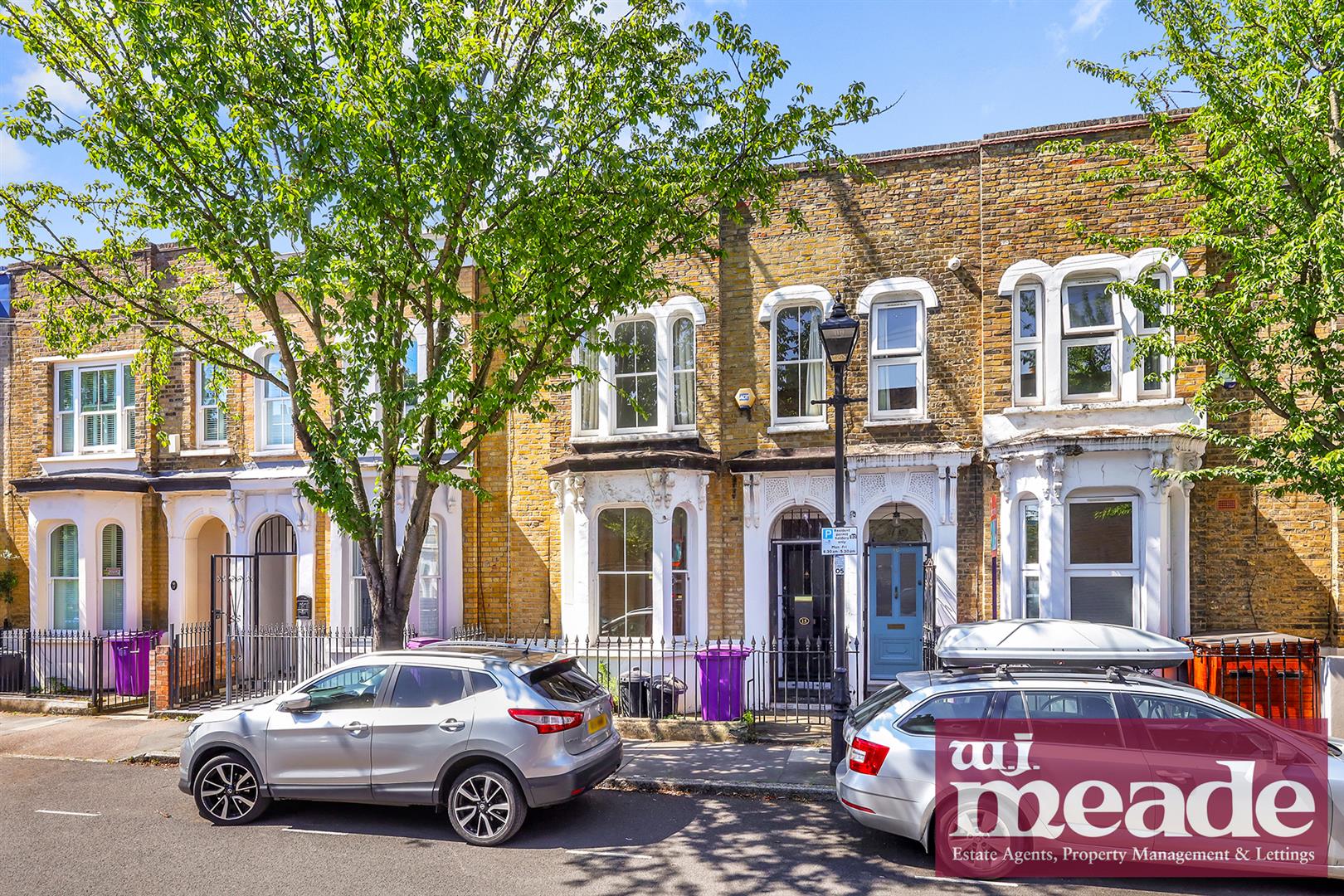House Mile End Road in Greater London