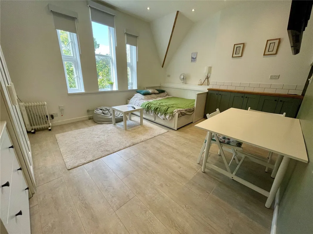 Flat Durley Gardens in Bournemouth