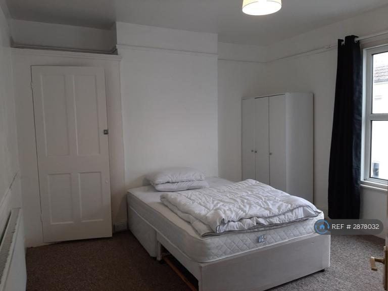 Room Thorn Road in Worthing