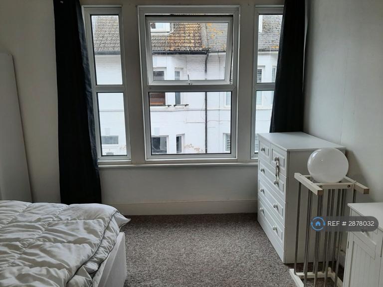 Room Thorn Road in Worthing