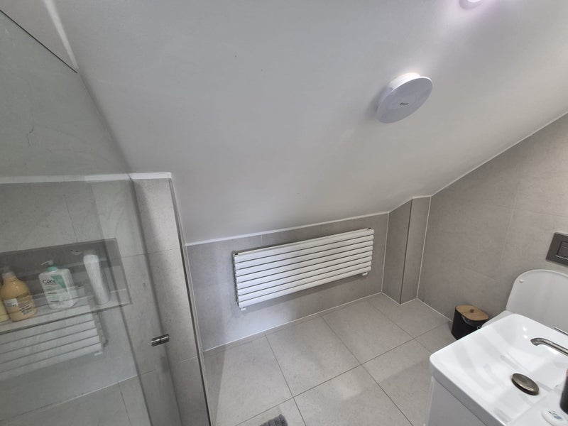 Room Canfield Place in Greater London