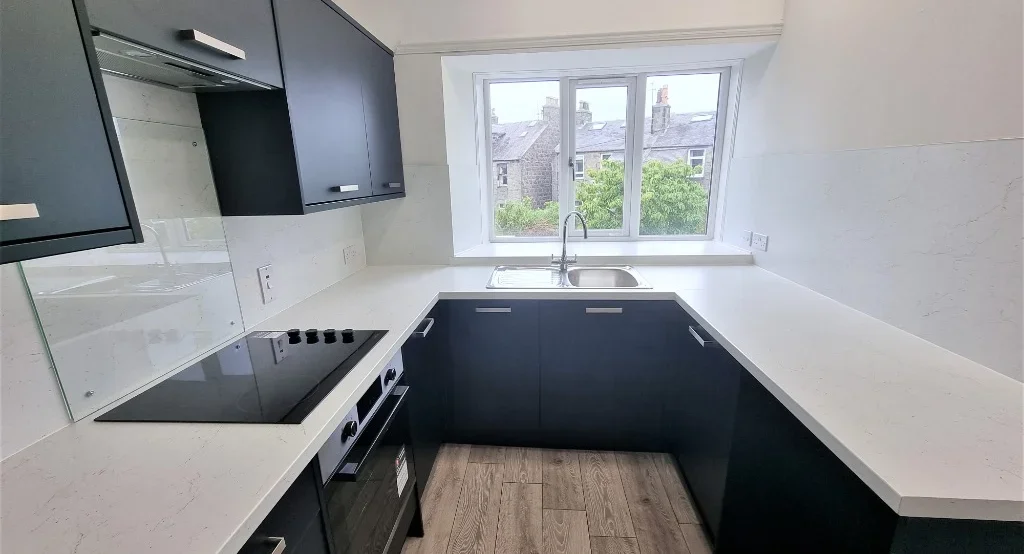 Flat Powis Terrace in Aberdeen City