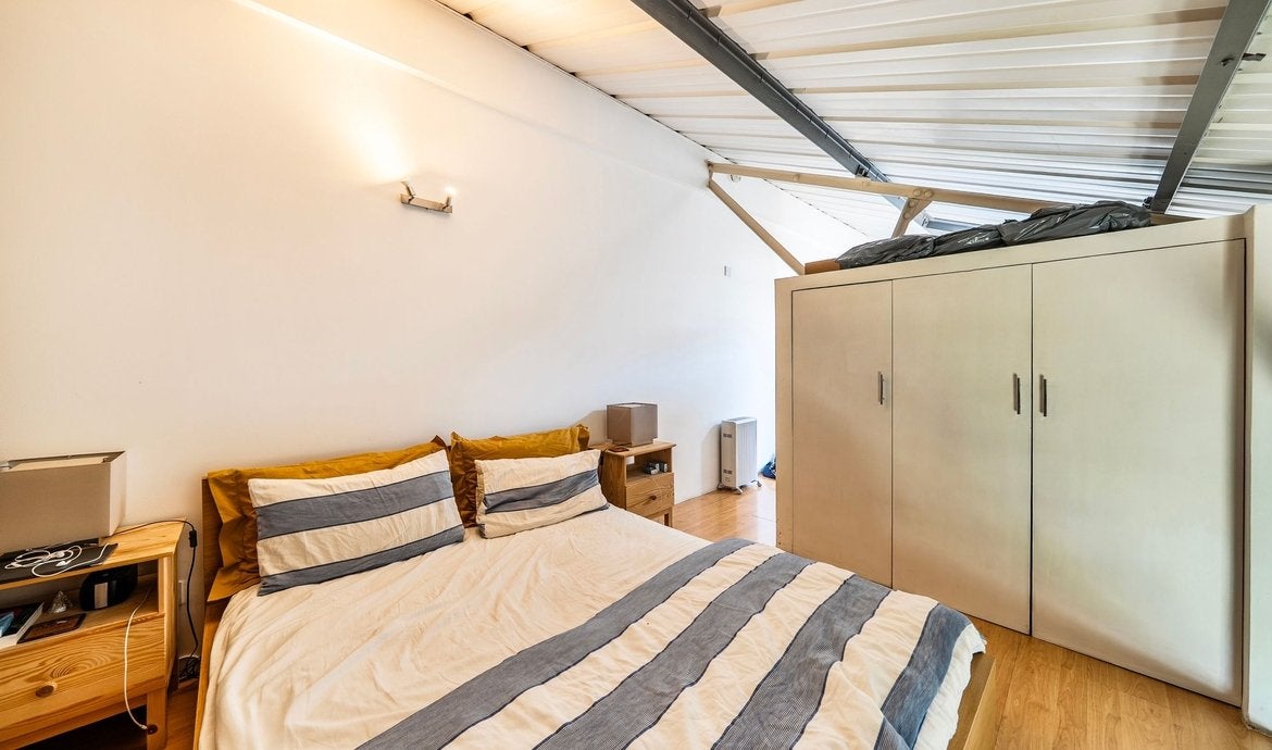 Flat New Tannery Way in Greater London