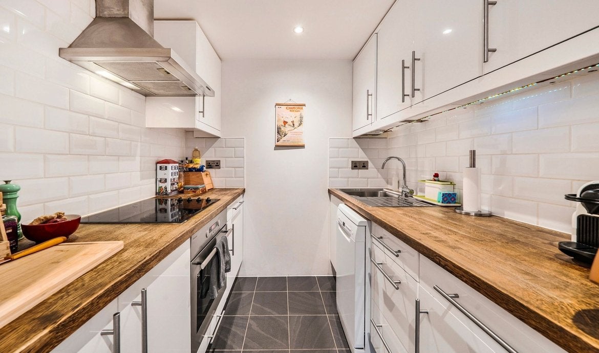 Flat New Tannery Way in Greater London