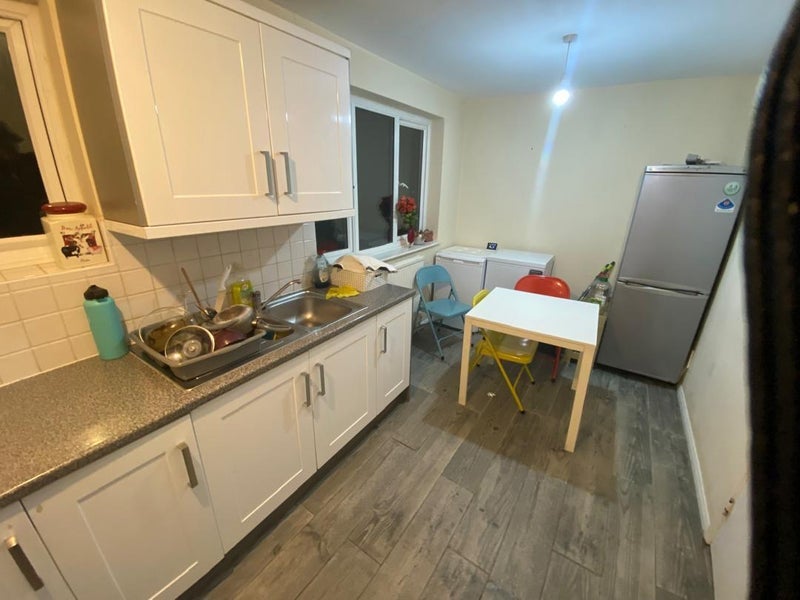 Room Star Lane in Greater London