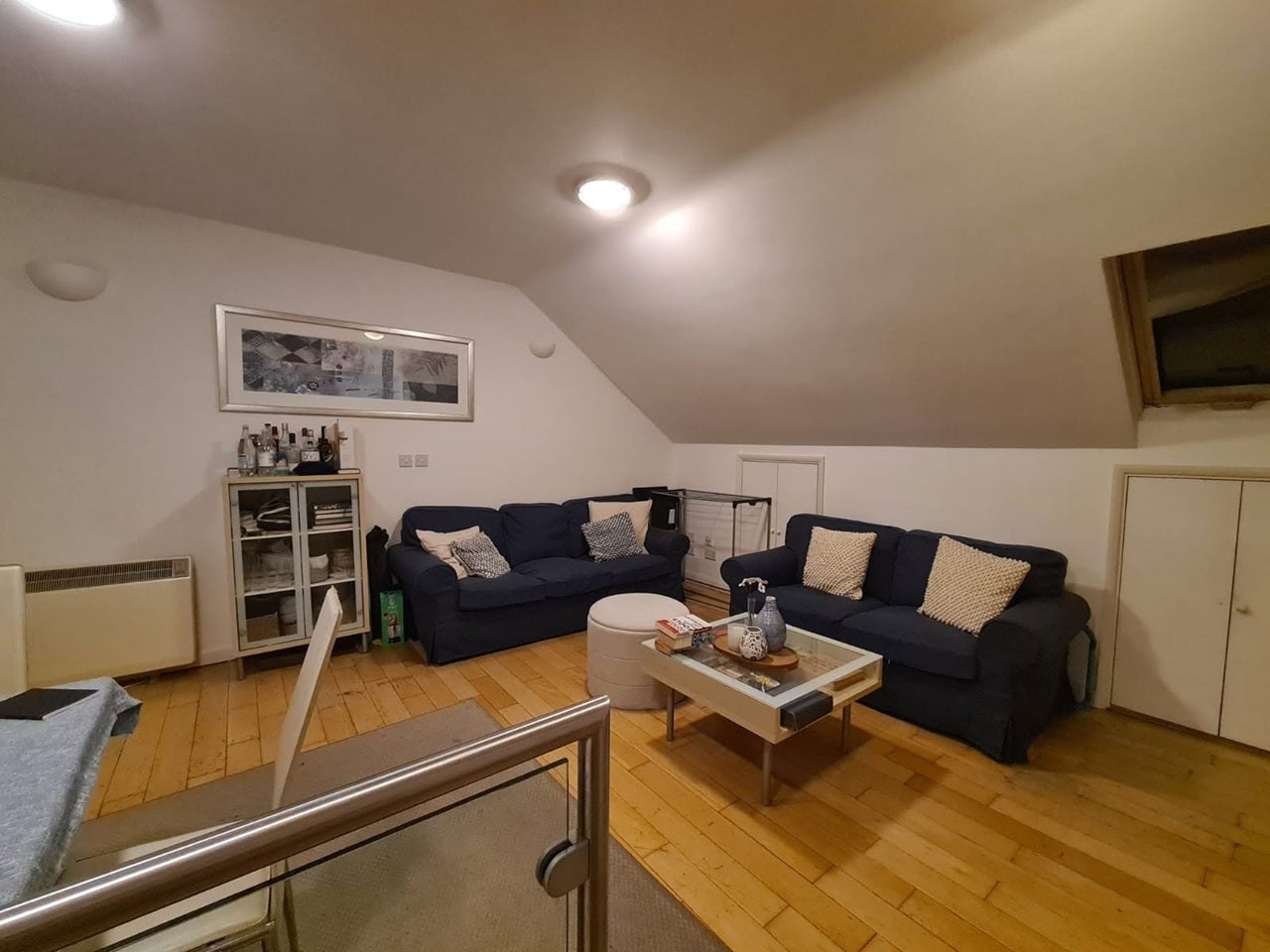 Room Kingsgate Road in Greater London