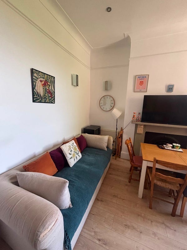 Room Tierney Road in Greater London