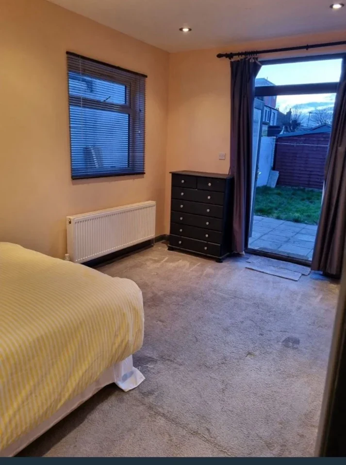 Room Woodland Road in Greater London