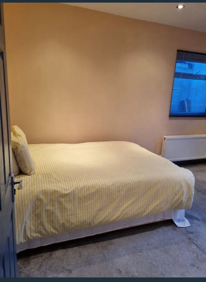 Room Woodland Road in Greater London