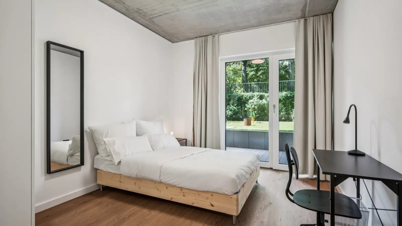 Wohnung Bernhard-Weiß-Straße in Berlin