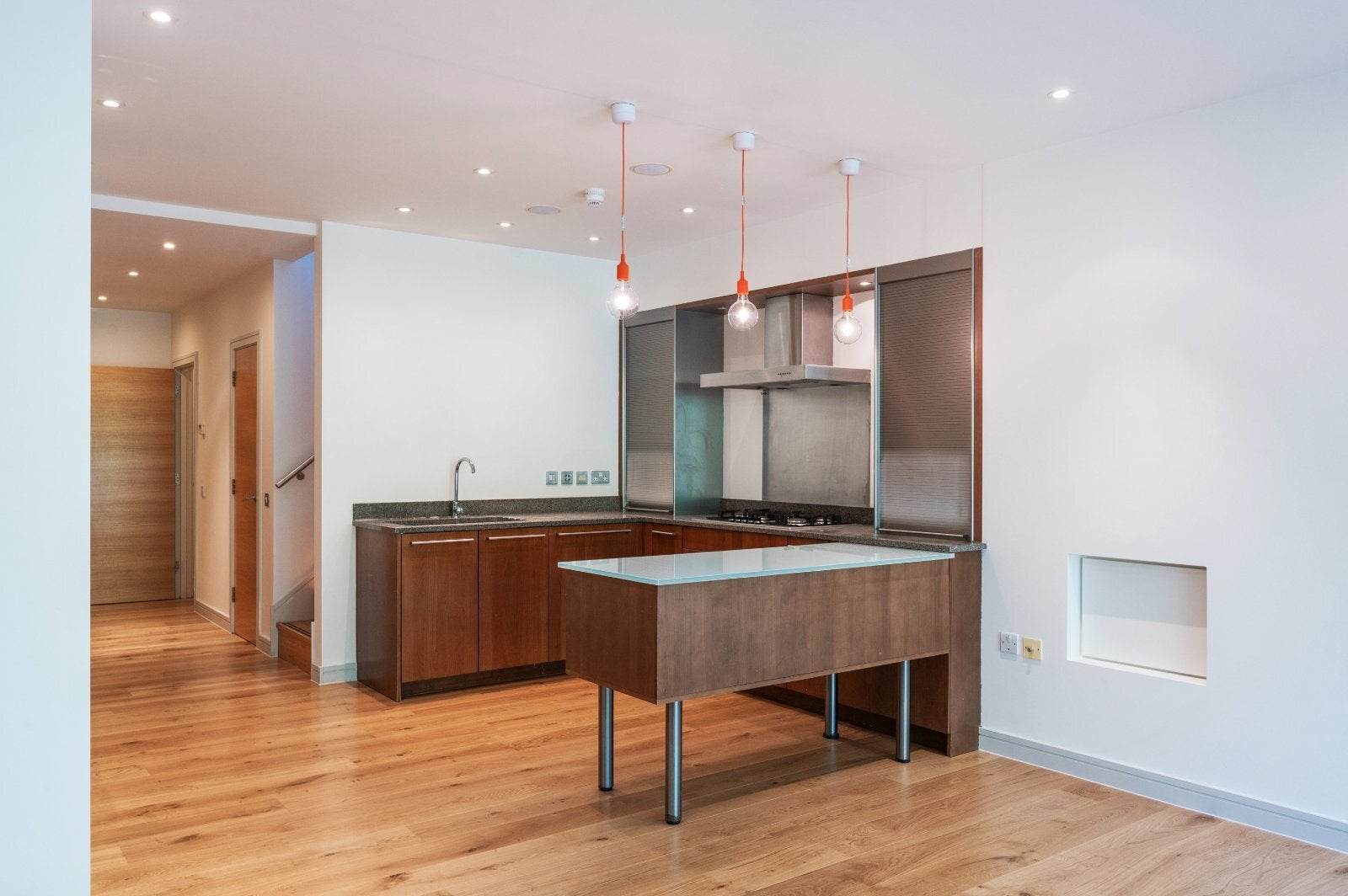 House Oak Hill Way in Greater London