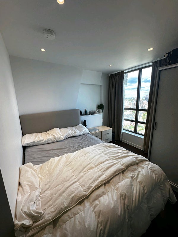 Flat St Leonard's Road in Greater London