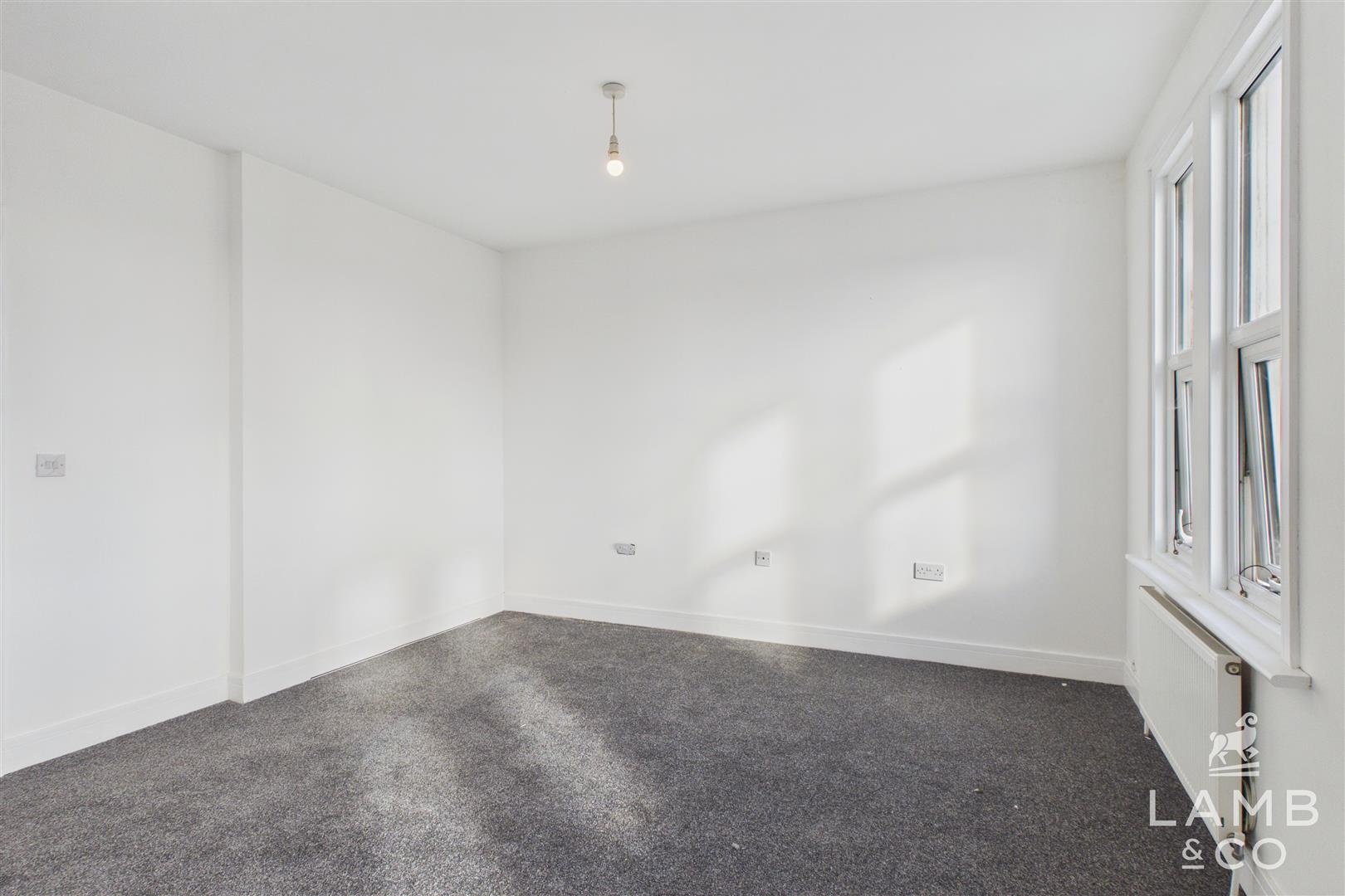 Flat West Avenue in Clacton-on-Sea