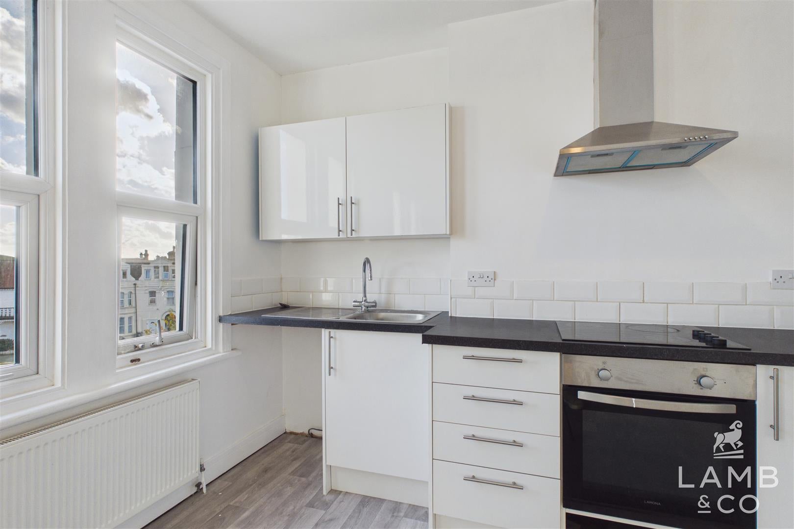 Flat West Avenue in Clacton-on-Sea