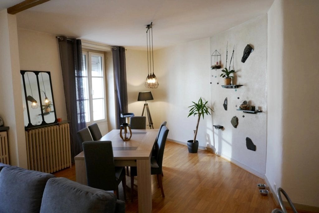 Flat Place Jean Moulin in Cholet