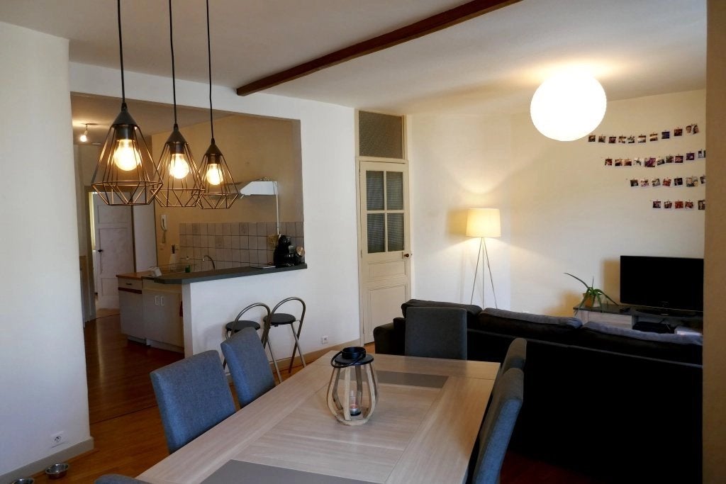 Flat Place Jean Moulin in Cholet