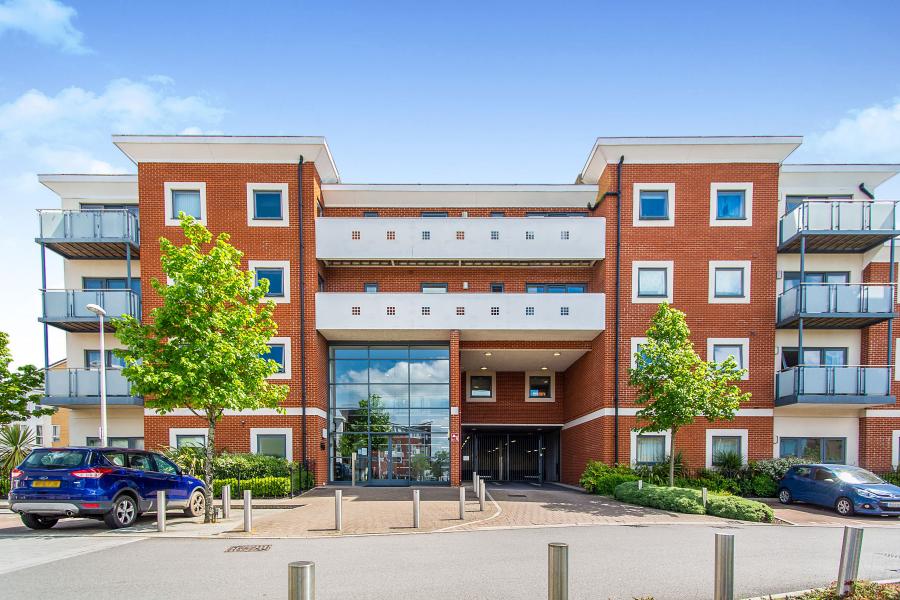 Flat Rushley Way in Reading