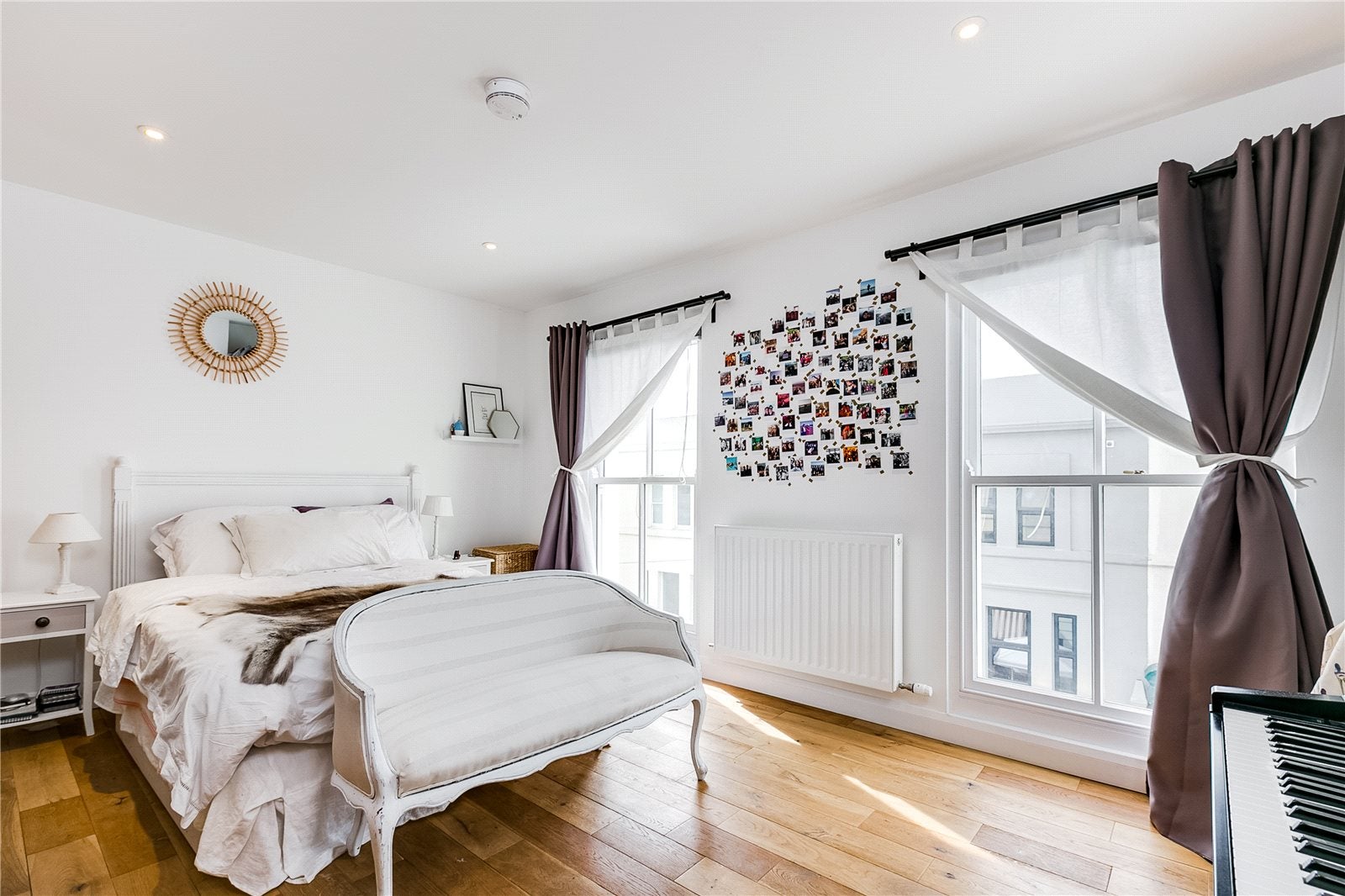 Flat Portobello Road in Greater London