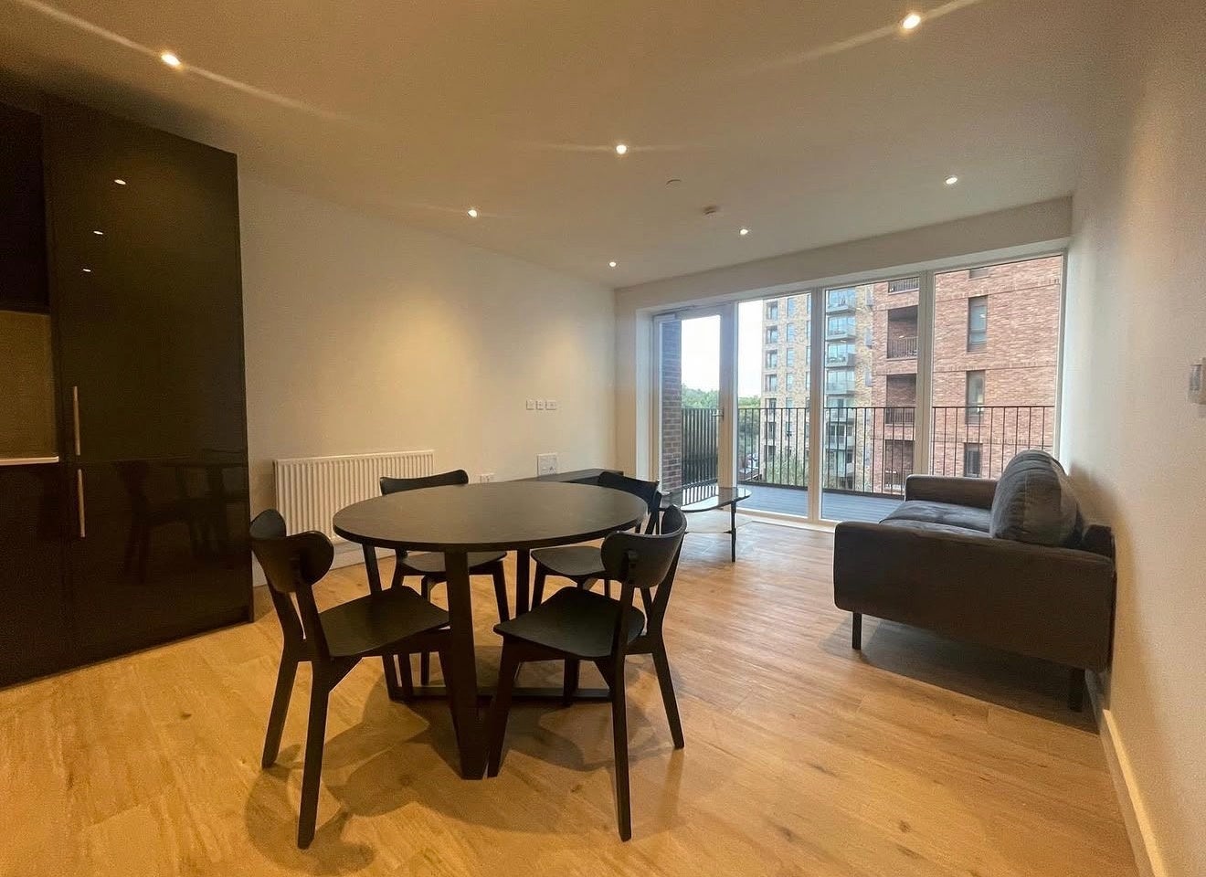Flat St. Pancras Way in Greater London