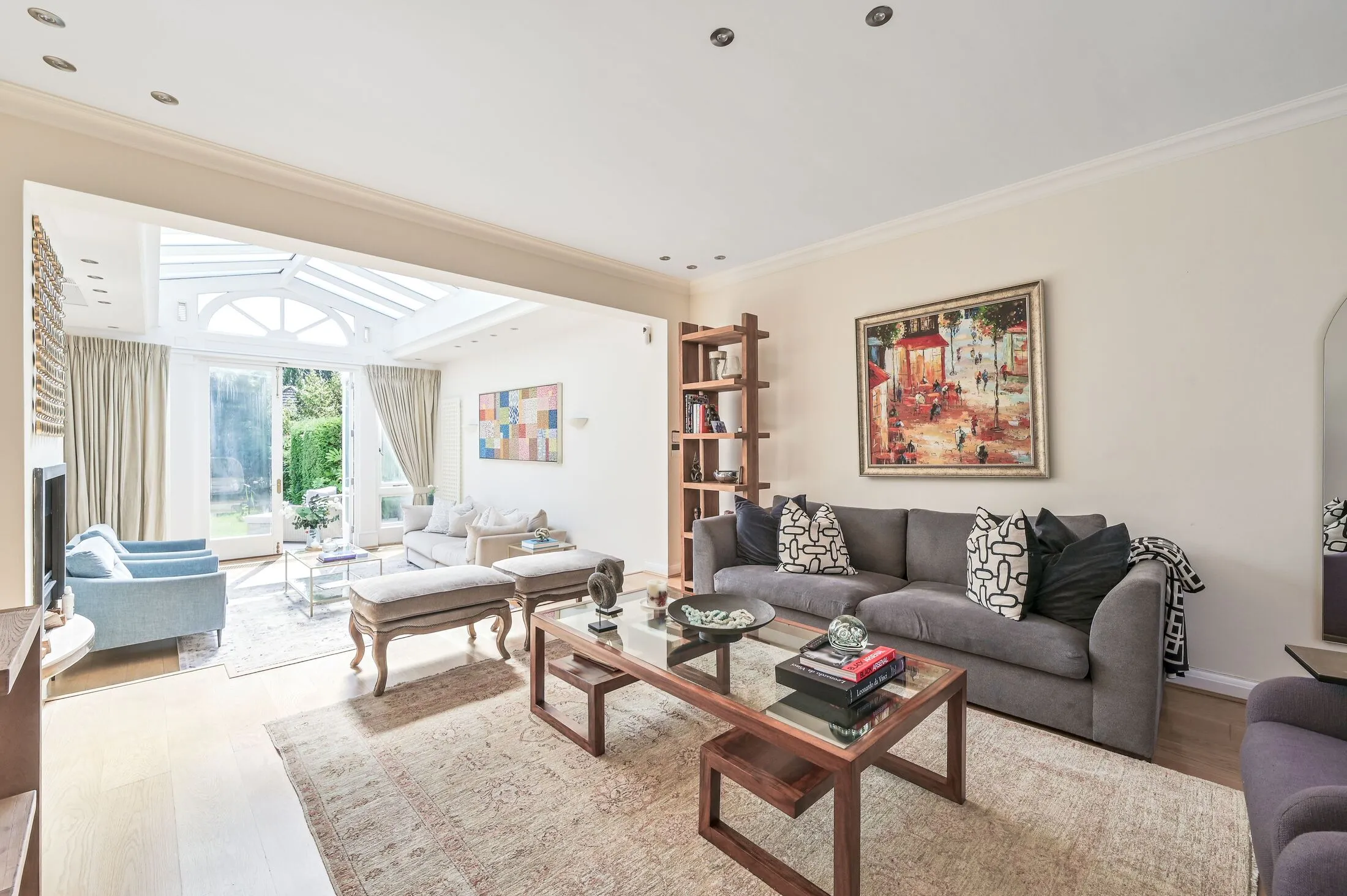 House Orchard Avenue in Greater London