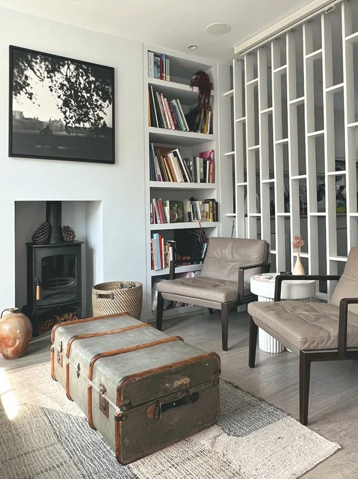 Room Wooler Street in Greater London