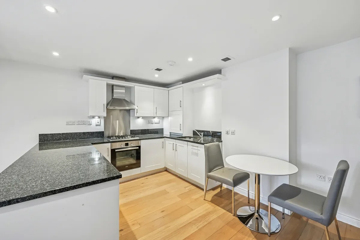 Flat Mortimer Street in City of Westminster