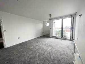 Flat Miles Close in Greater London