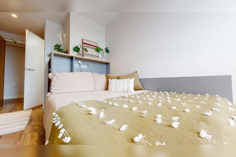 Room Lamb Street in Coventry
