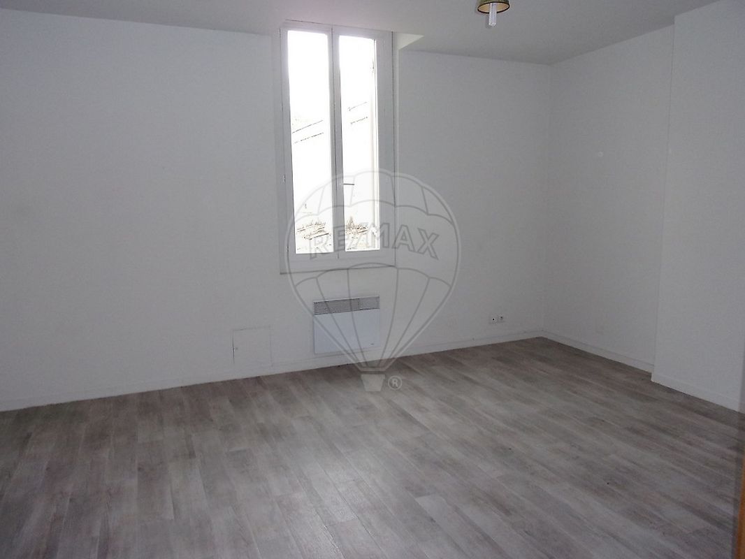 Flat Rue du Maréchal Leclerc in Podensac