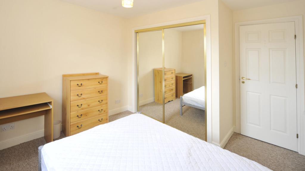 Flat Willowbank Road in Aberdeen City