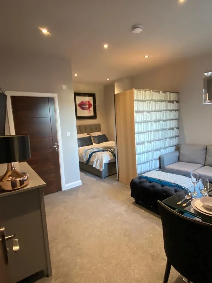 Flat Hawkshead Street in Southport