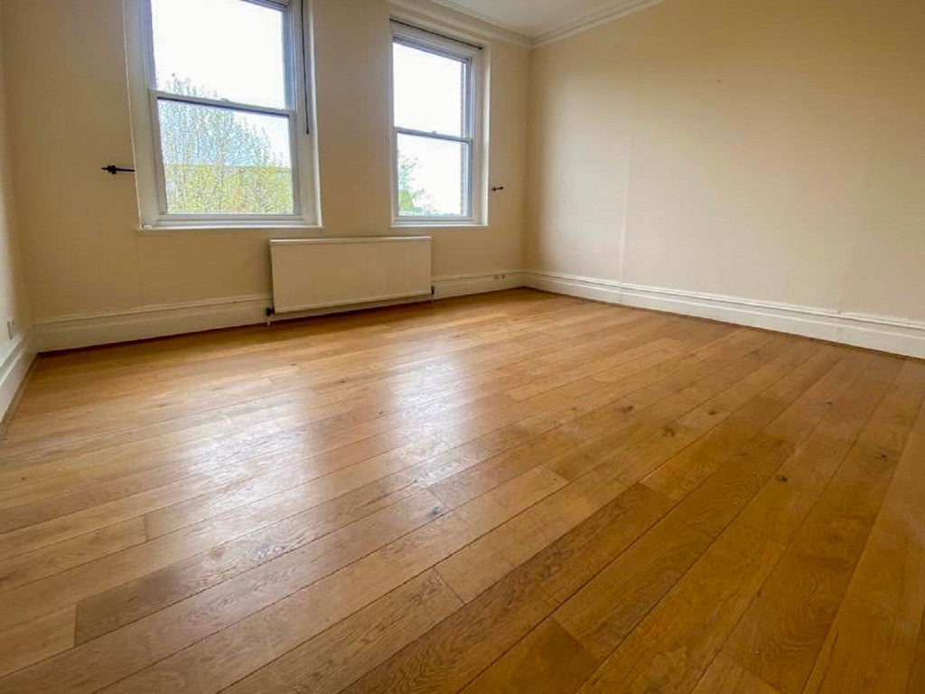 Flat Digby Mansions in Greater London