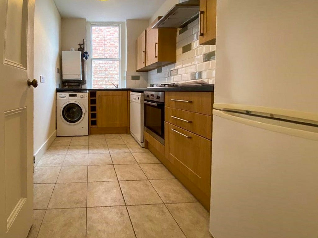 Flat Digby Mansions in Greater London