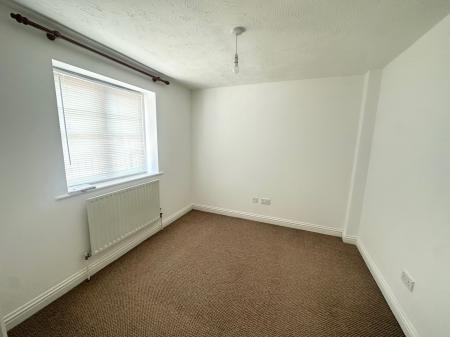Flat Vestry Close in Test Valley