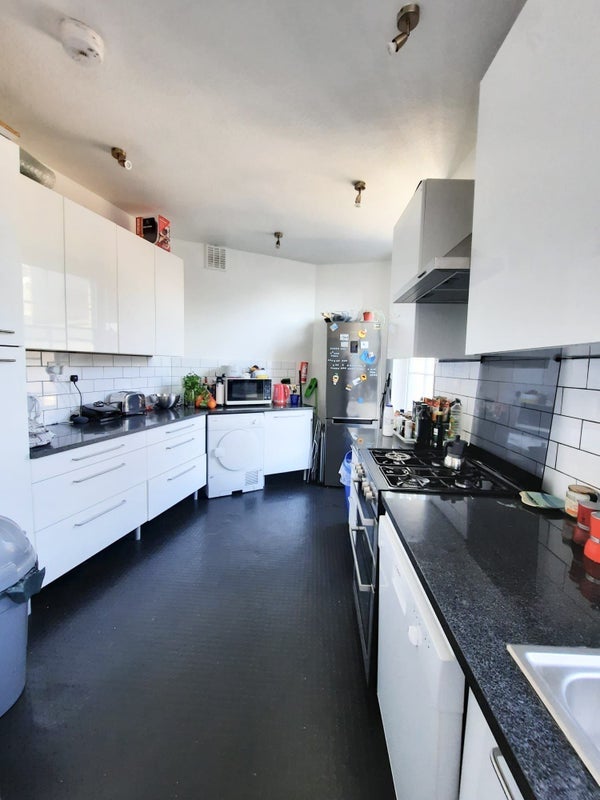 Flat Essex Road in Greater London