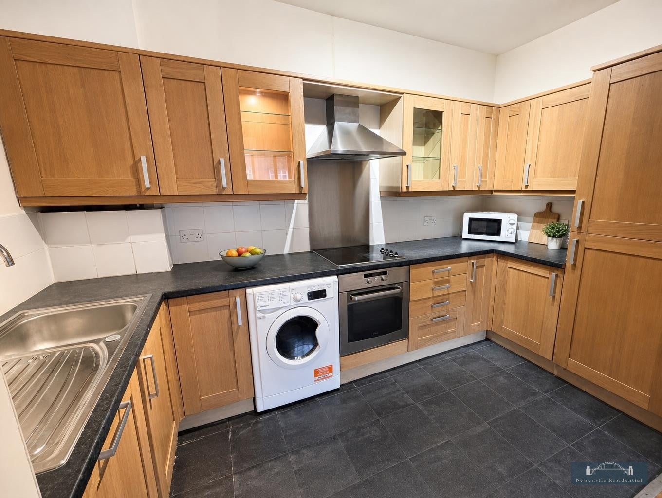 Flat Grosvenor Road in Newcastle upon Tyne