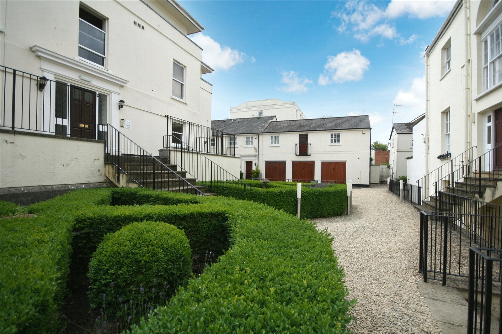 Flat Cambray Mews in Cheltenham