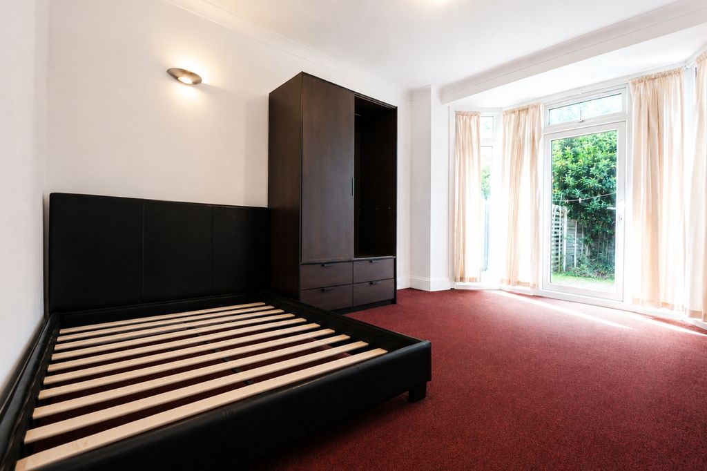 House Ash Grove in Greater London