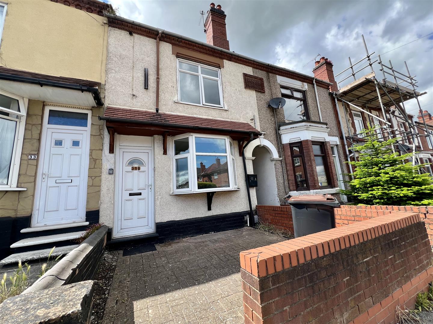 Flat Croft Road in Nuneaton and Bedworth