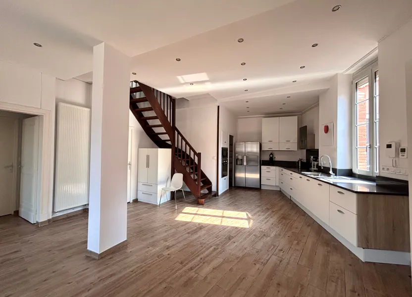 Appartement Rue Peyrolières à Toulouse