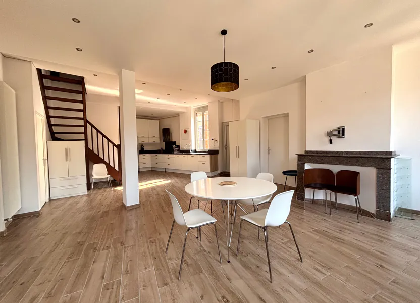 Appartement Rue Peyrolières à Toulouse