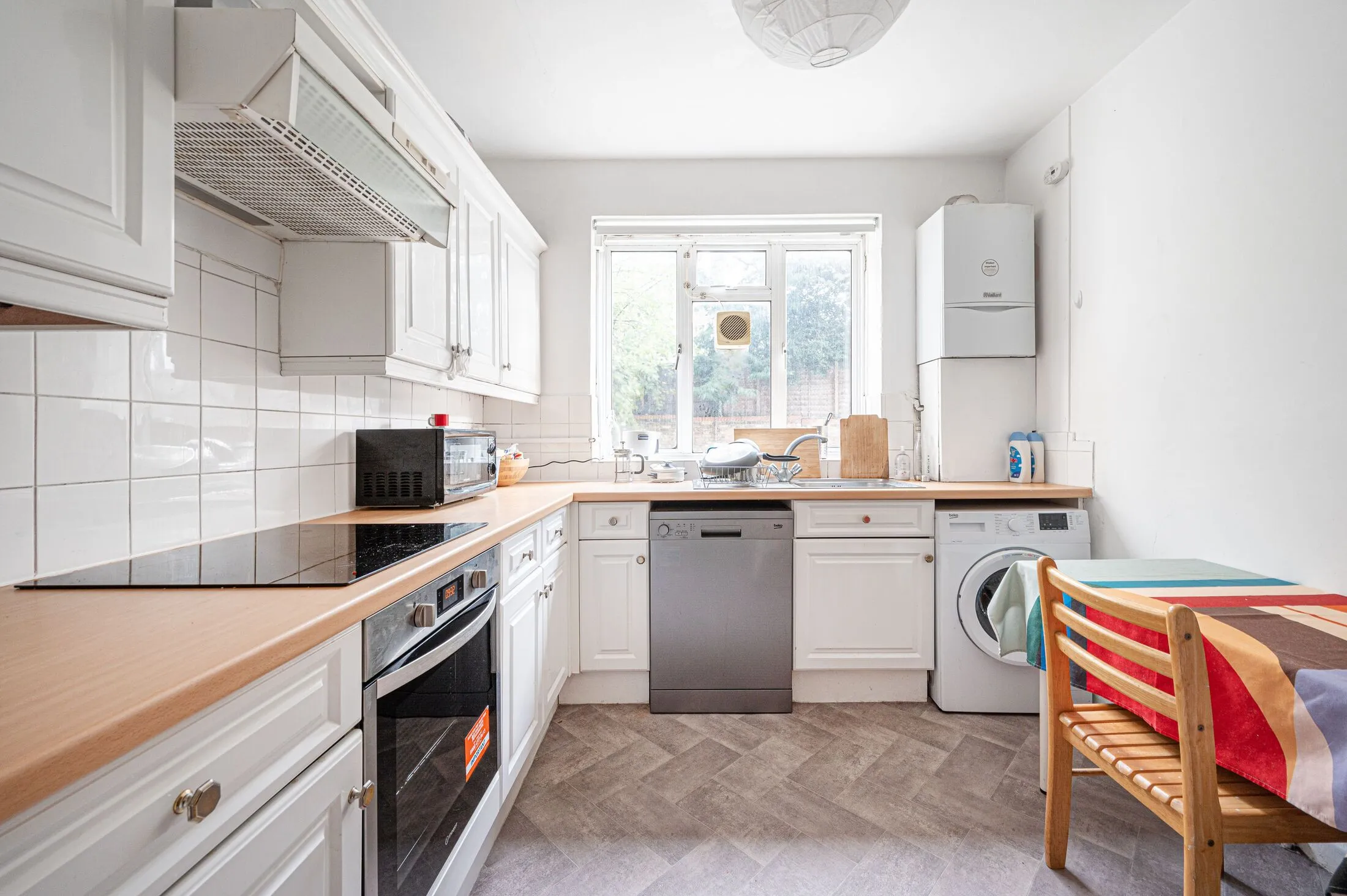 Flat Hermit Place in Greater London