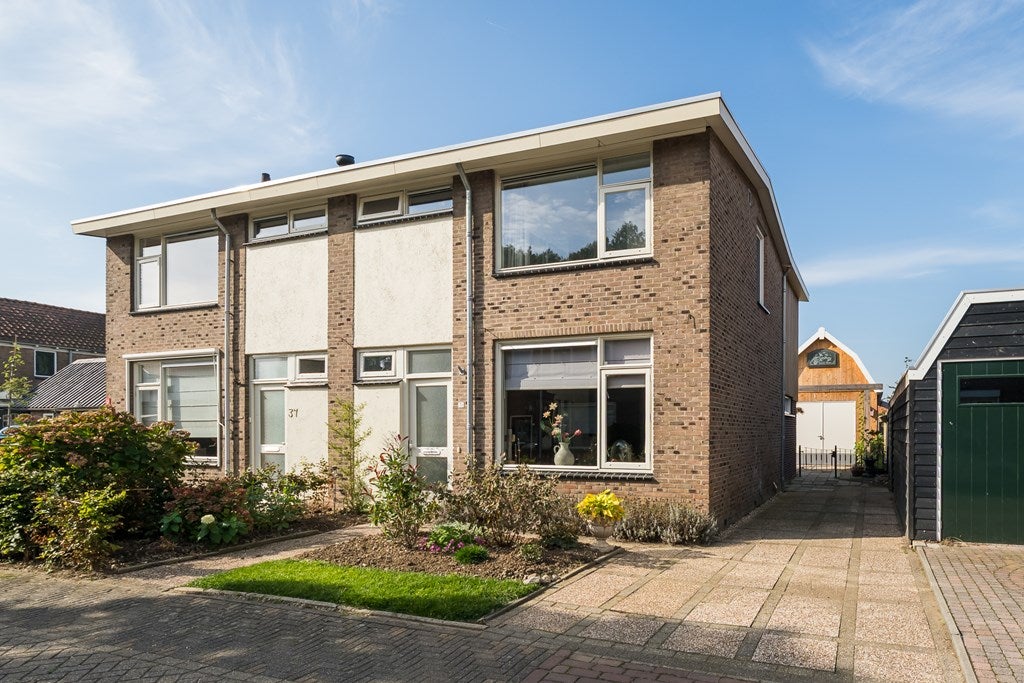 Huis Karel Doormanstraat 39 in Hellouw