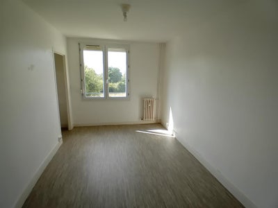 Flat Rue Paul Drouot in Vouziers