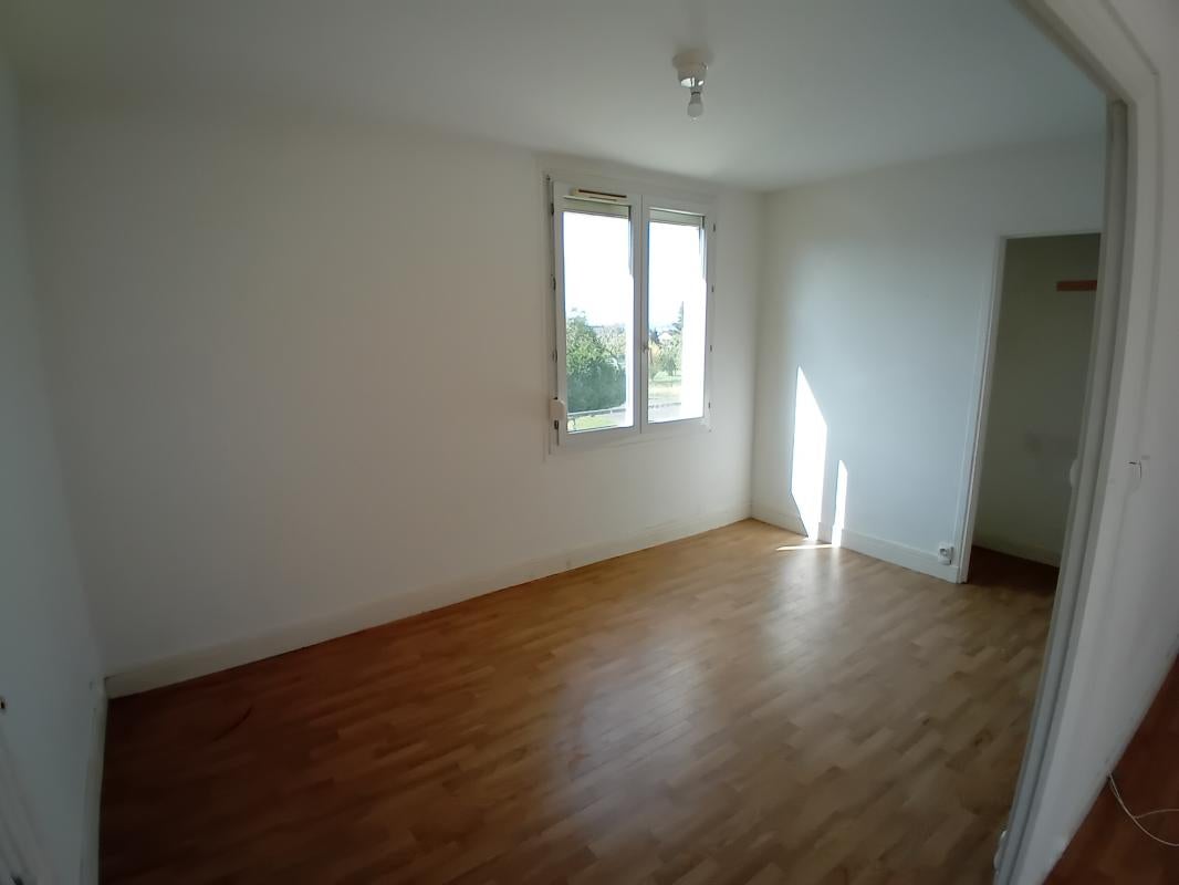 Flat Rue Paul Drouot in Vouziers