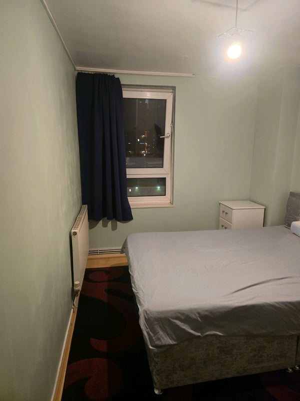 Room Lawford Road in Greater London